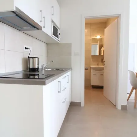 Sunbrela Apartment Brela